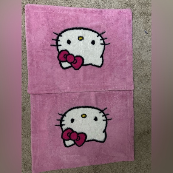 set of 2 hello kitty pillow cover cases - Picture 1 of 3